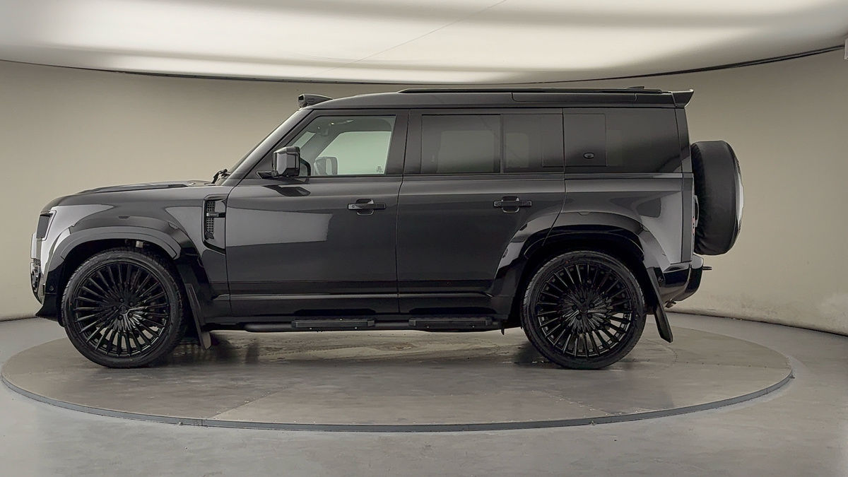 Land Rover Defender 110 Urban Image 15