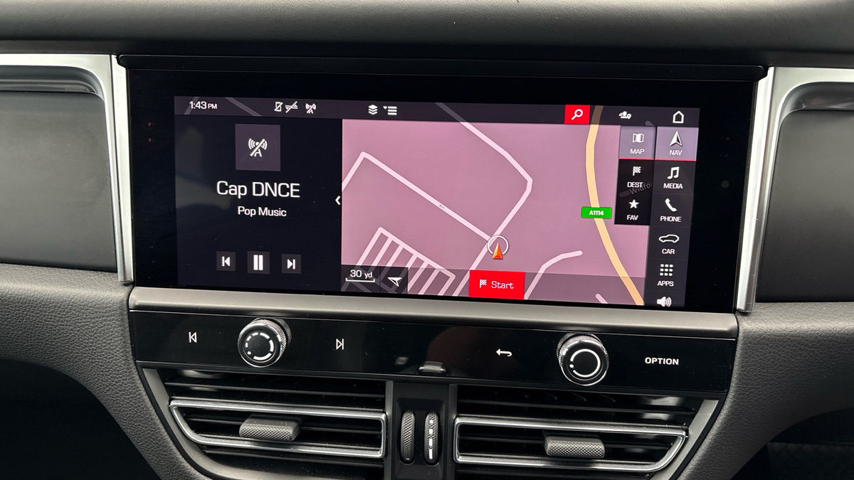 Porsche Macan Image 17