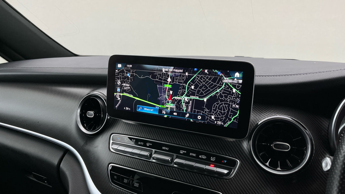 Mercedes-Benz V Class Image 17