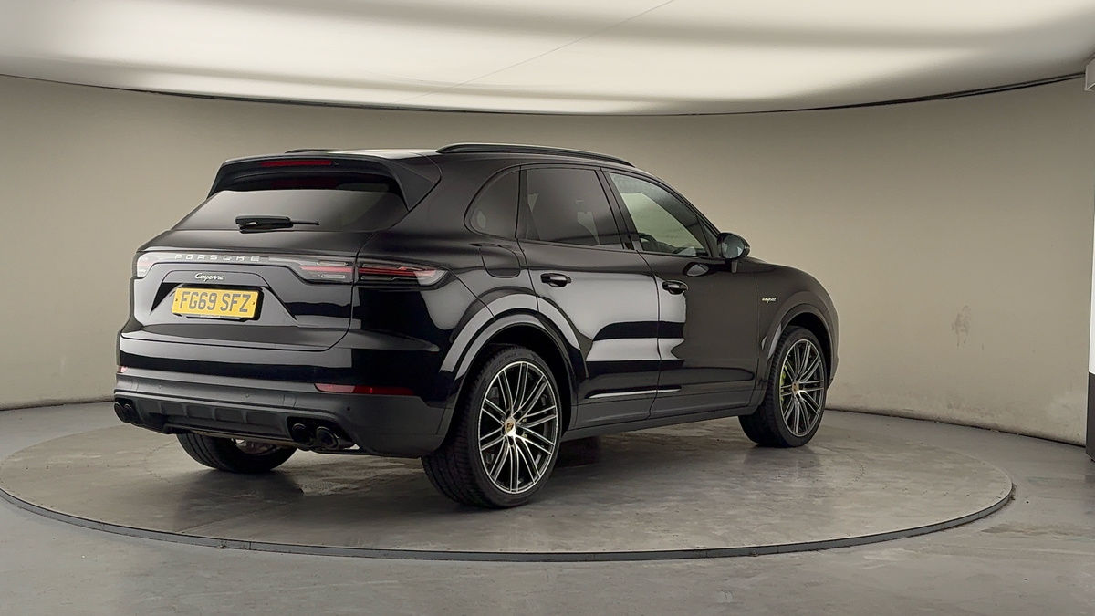 More views of Porsche Cayenne