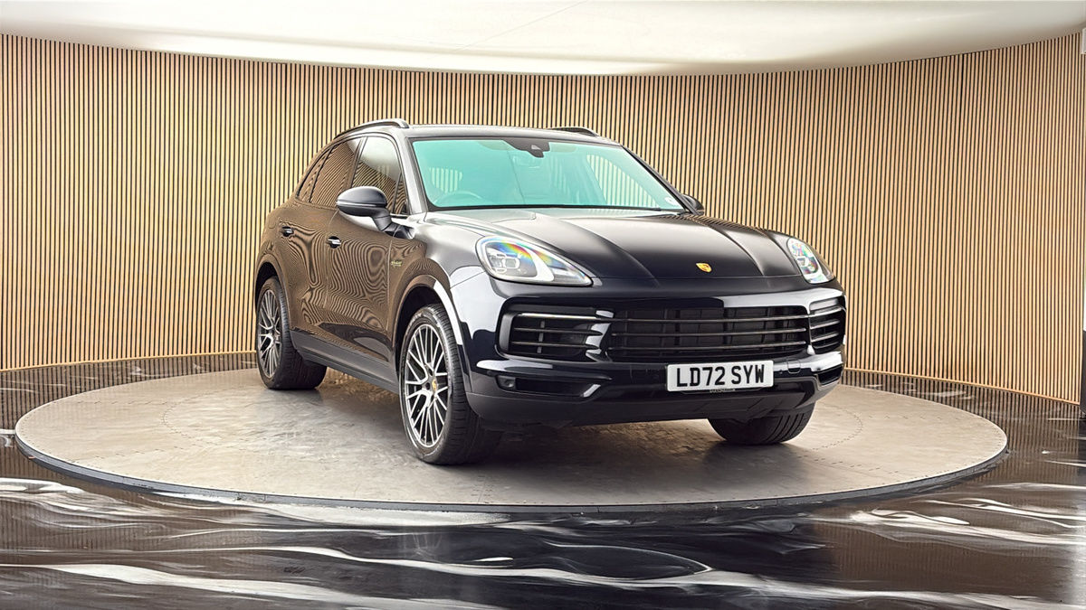 More views of Porsche Cayenne