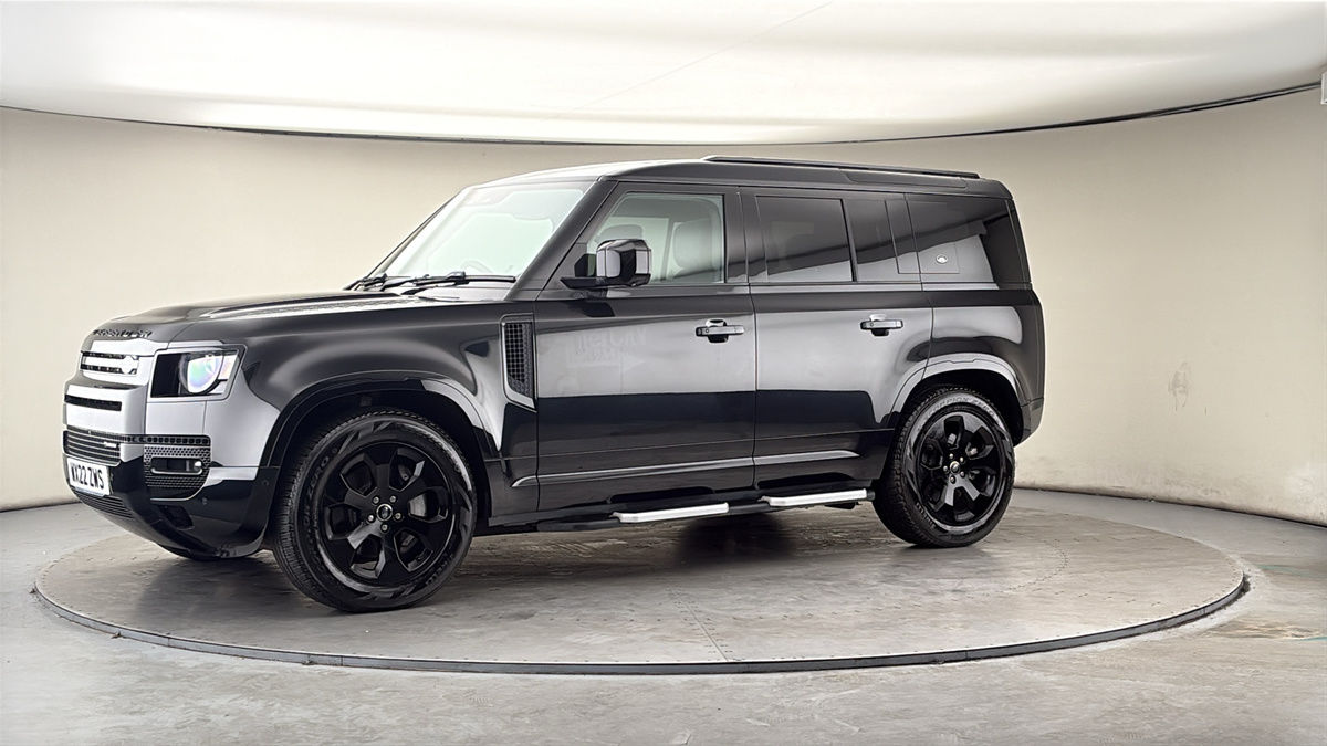 More views of Land Rover Defender 110
