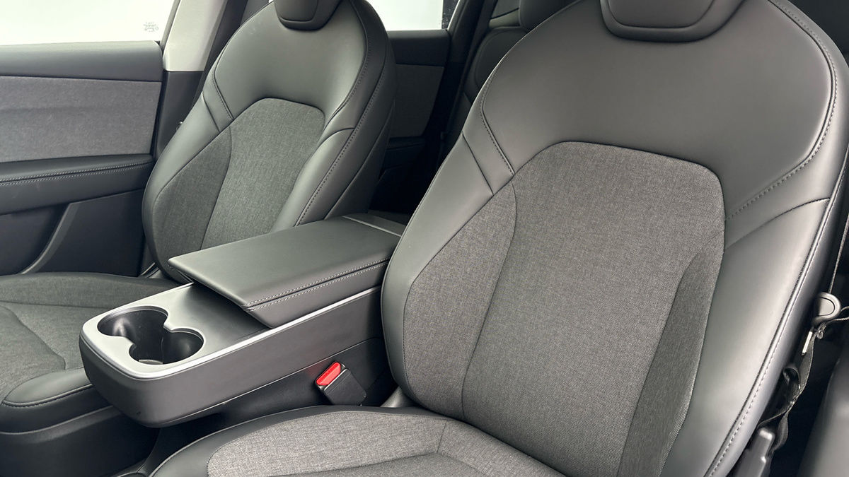 Tesla Model Y Image 7