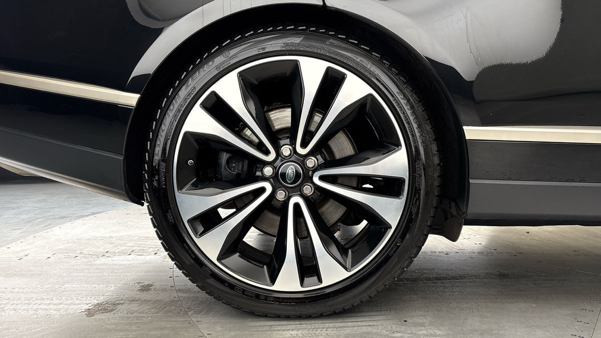 Land Rover Range Rover Image 10