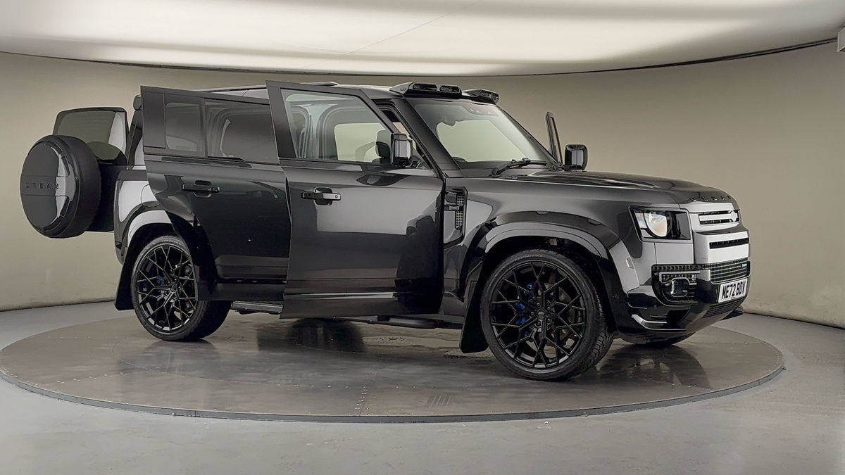 More views of Land Rover Defender 110