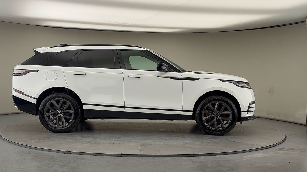 Land Rover Range Rover Velar Image 16