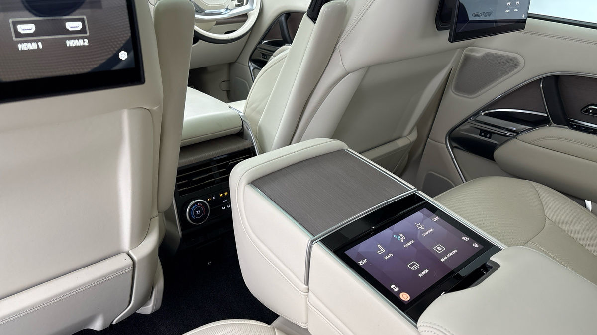 Land Rover Range Rover Image 27