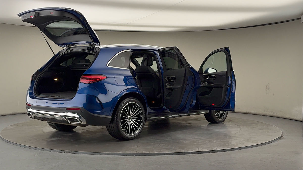 More views of Mercedes-Benz GLC