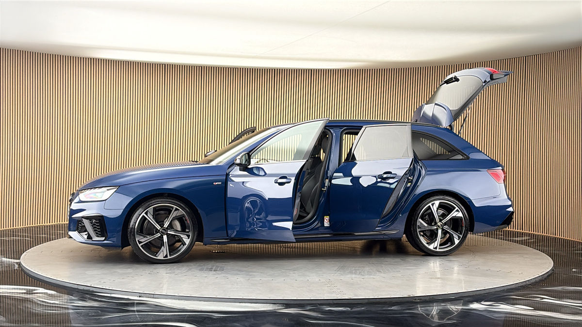 More views of Audi A4 Avant