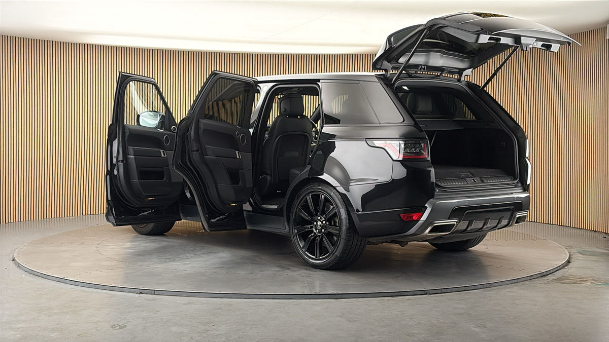 More views of Land Rover Range Rover Sport