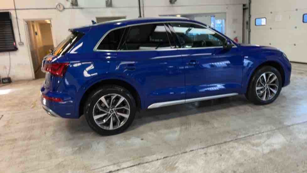 More views of Audi Q5