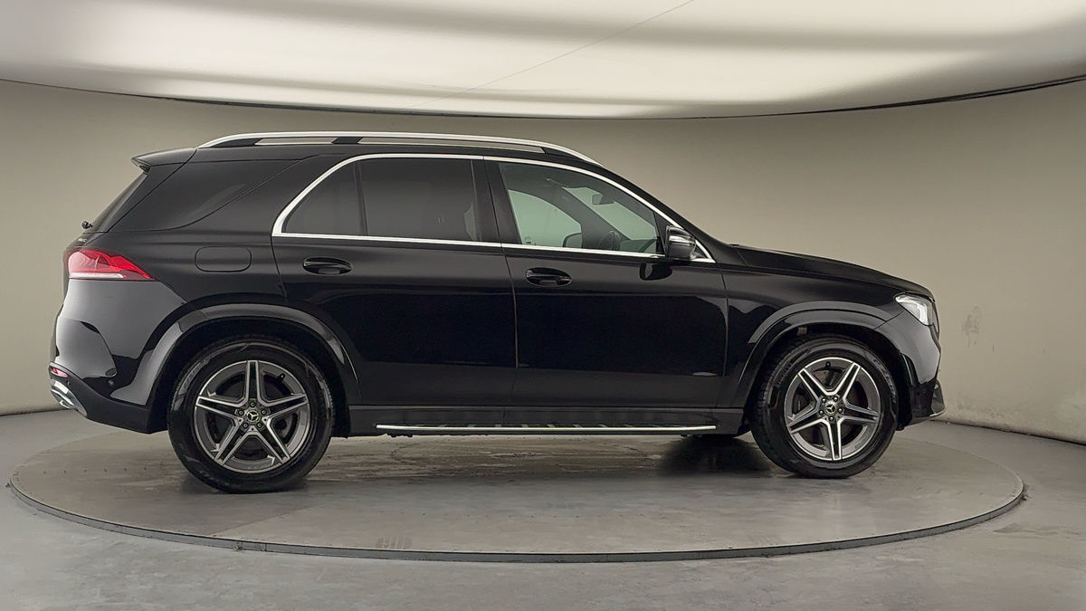 More views of Mercedes-Benz GLE