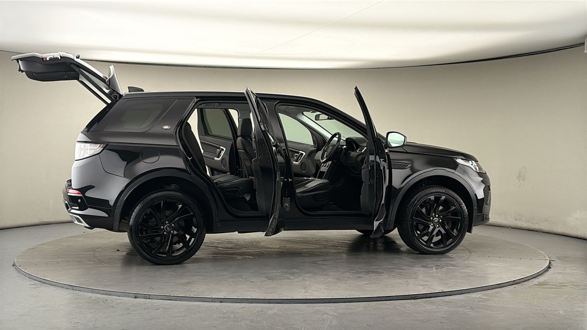 More views of Land Rover Discovery Sport