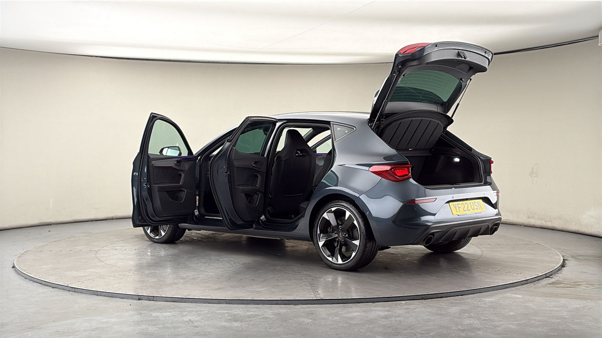 More views of CUPRA Leon