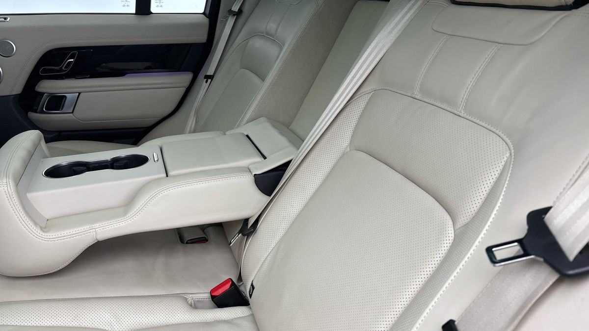 Land Rover Range Rover Image 9
