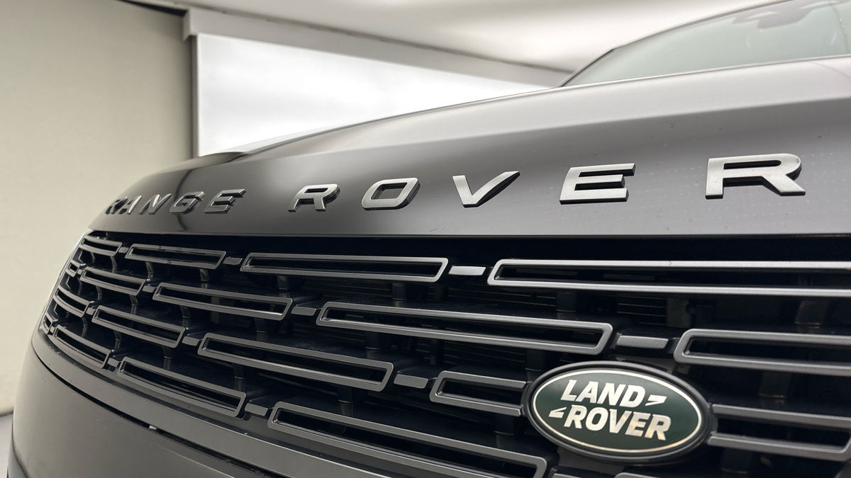 Land Rover Range Rover Sport Image 24