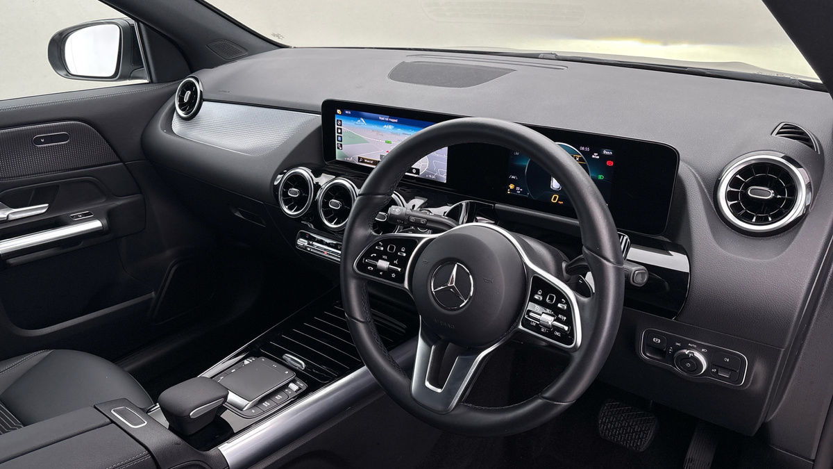 Mercedes-Benz GLA Image 5