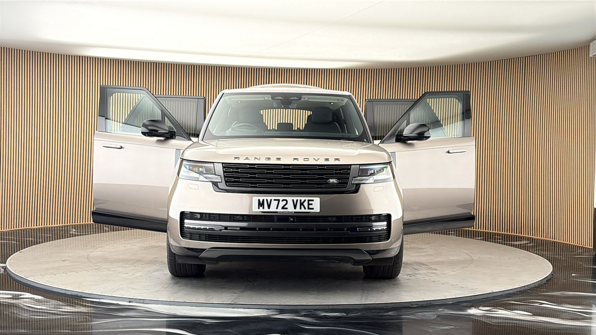 More views of Land Rover Range Rover