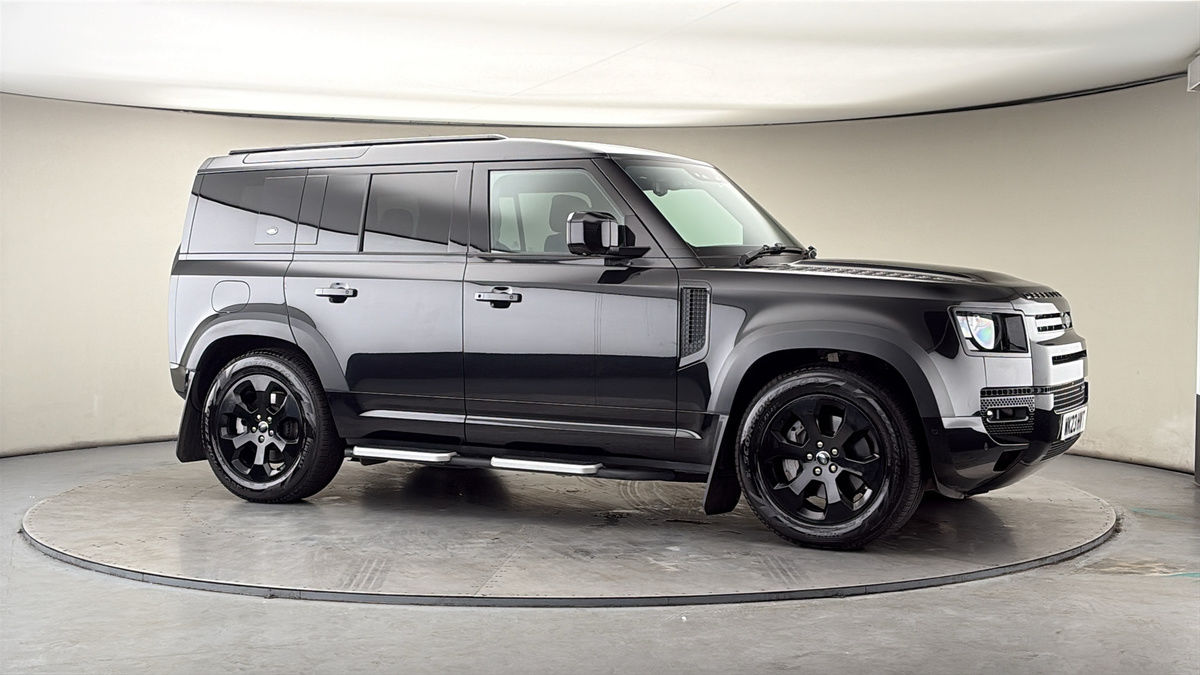 More views of Land Rover Defender 110