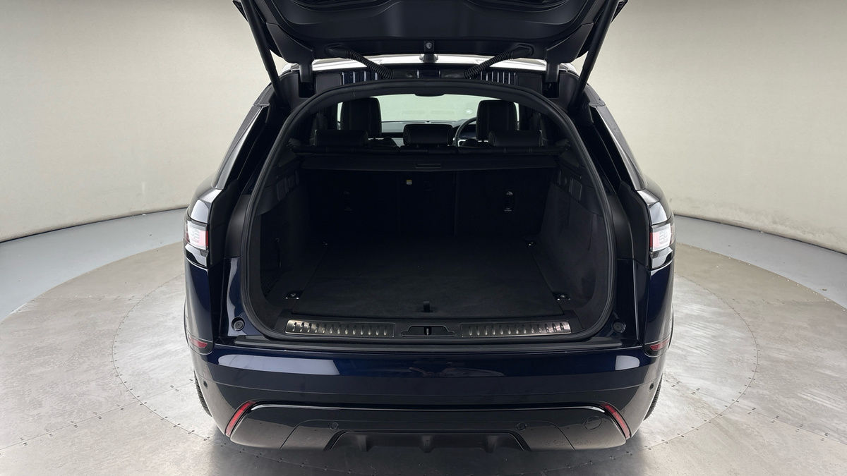 Land Rover Range Rover Velar Image 11
