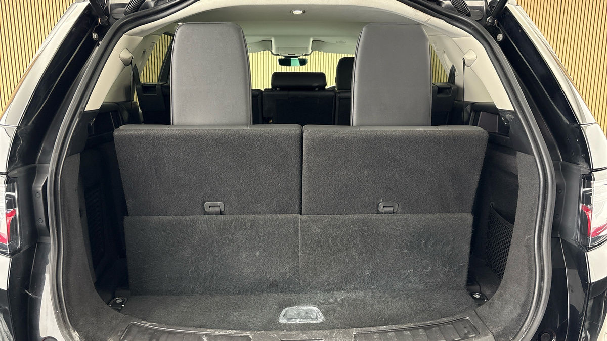 Land Rover Discovery Sport Image 11