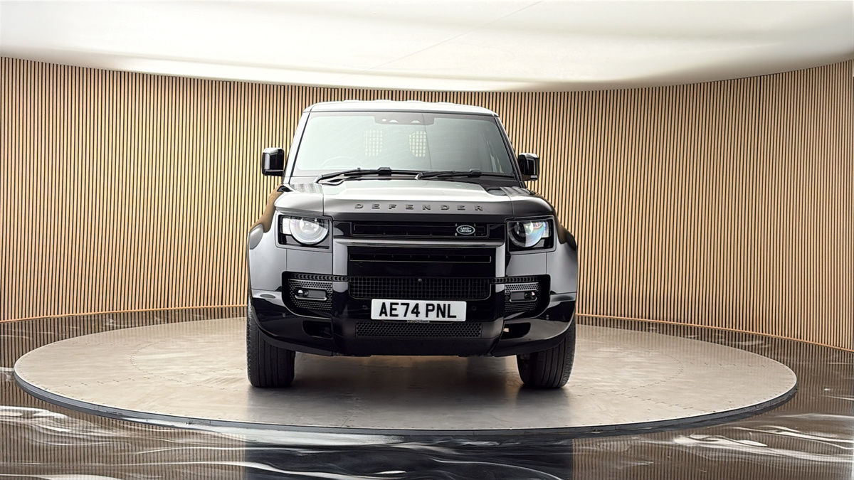More views of Land Rover Defender 90
