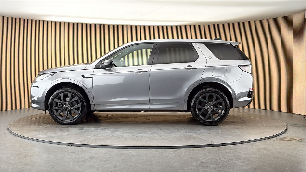 Land Rover Discovery Sport Image 15
