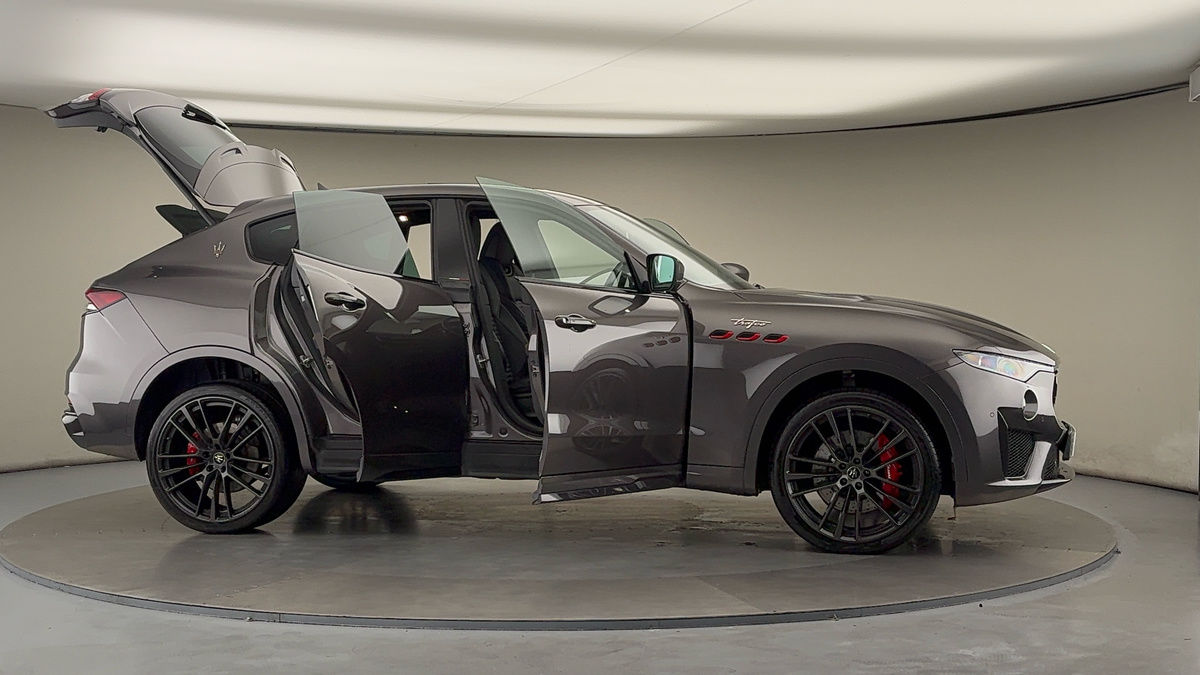 More views of Maserati Levante