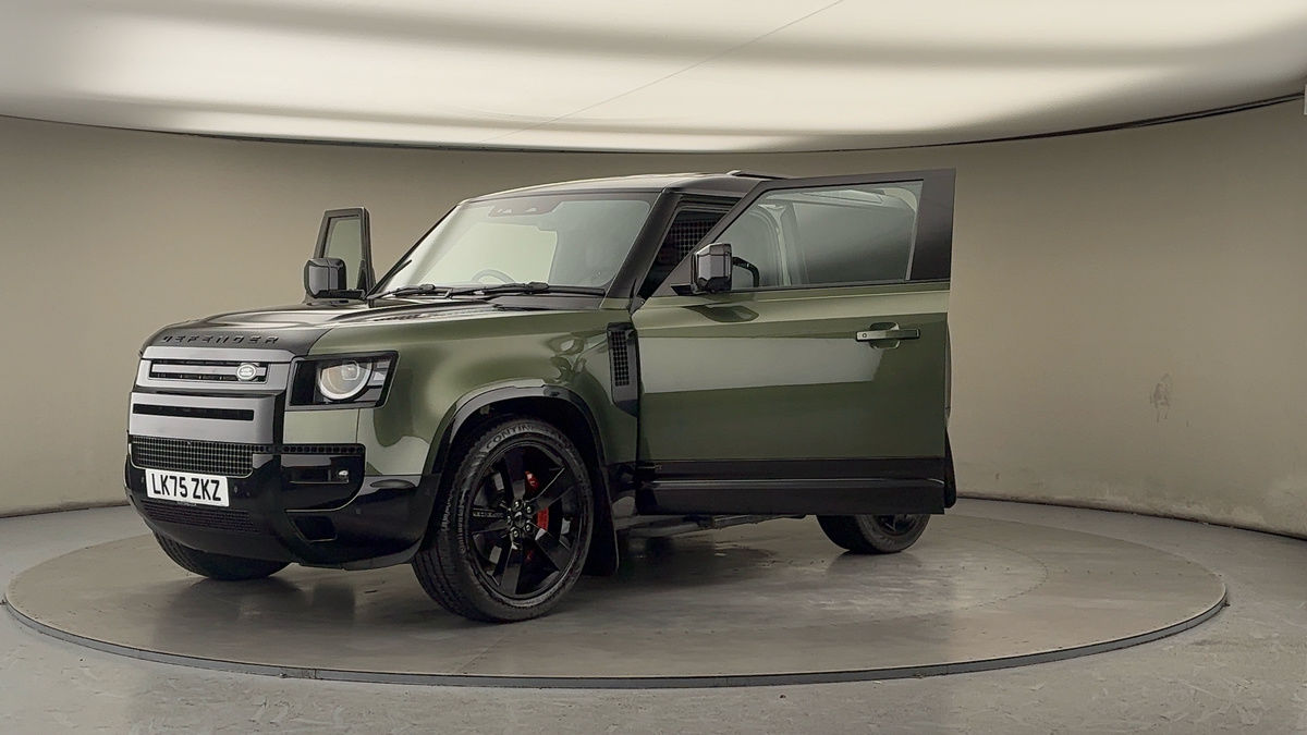 More views of Land Rover Defender 90