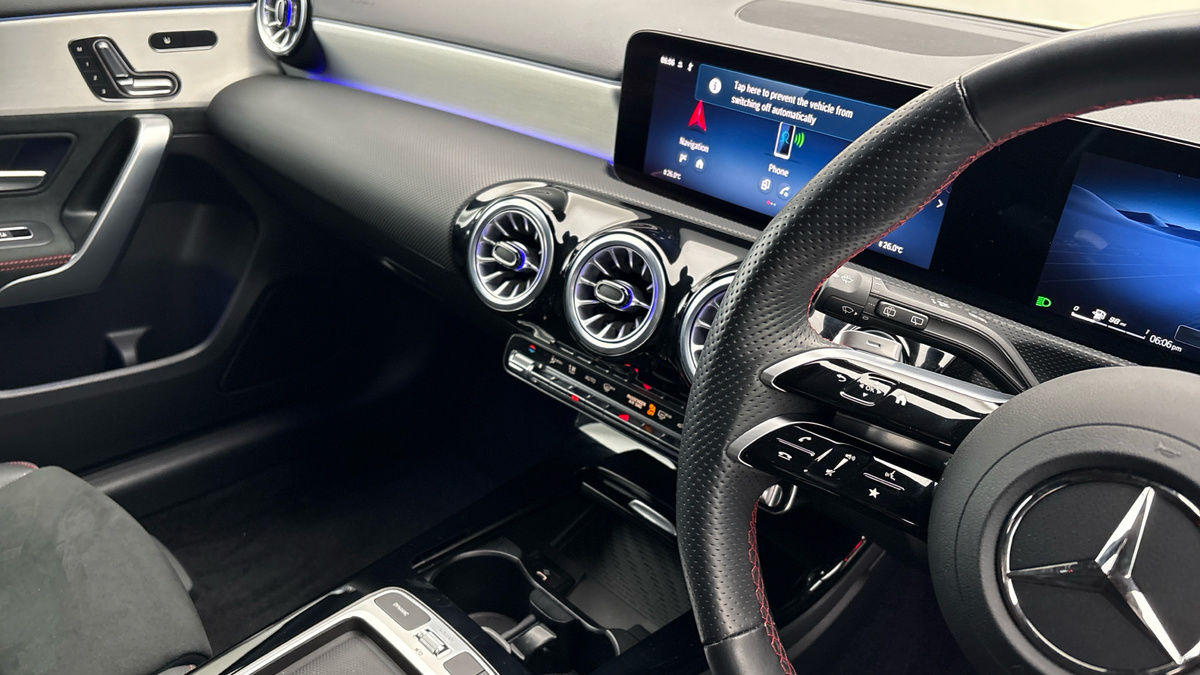 Mercedes-Benz A Class Image 18