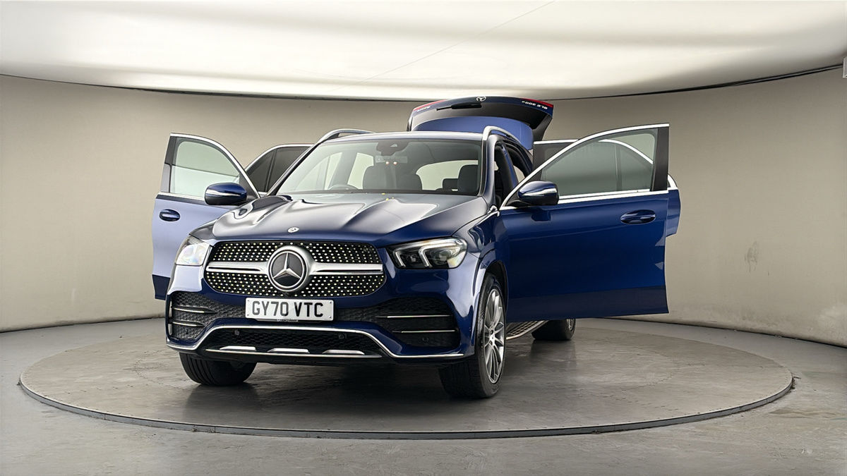 More views of Mercedes-Benz GLE