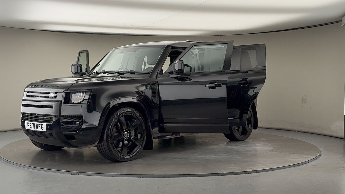 More views of Land Rover Defender 110