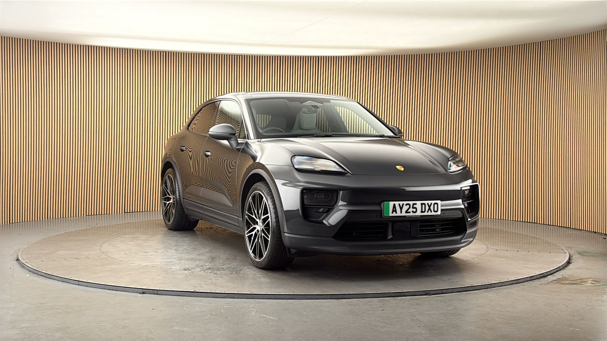 More views of Porsche Macan