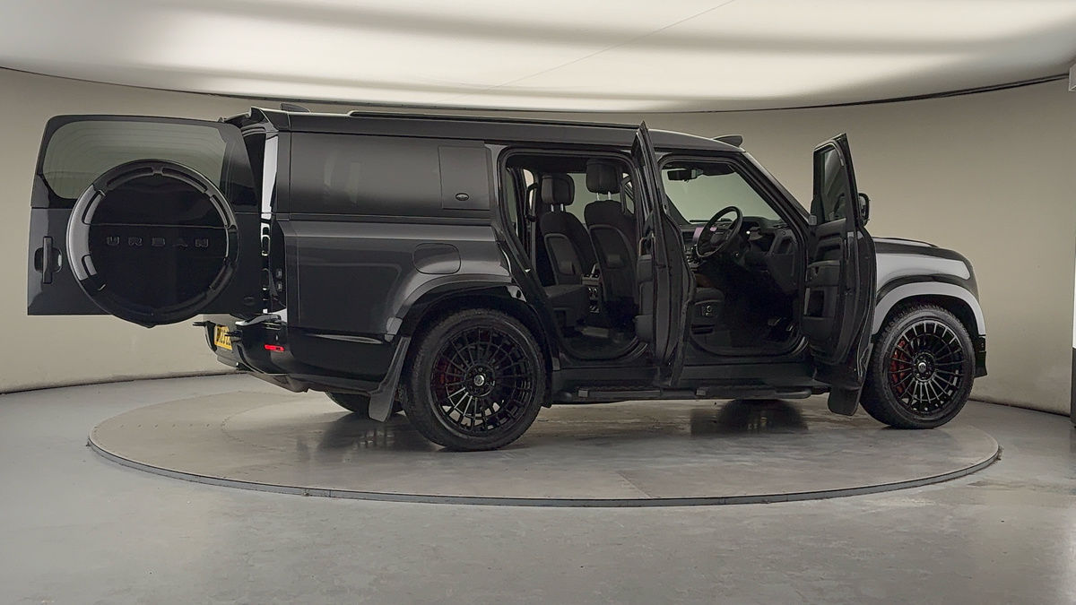 More views of Land Rover Defender 130