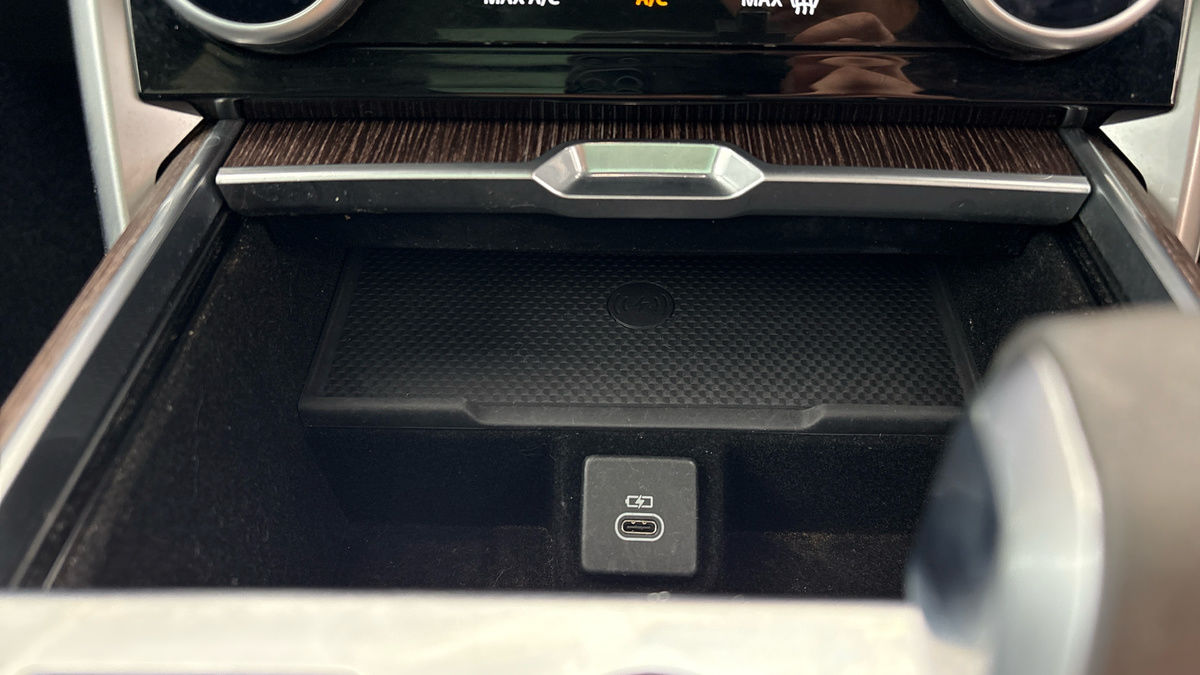 Land Rover Range Rover Image 26