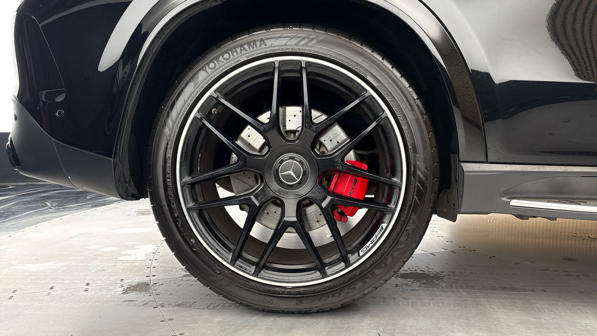 More views of Mercedes-Benz GLE