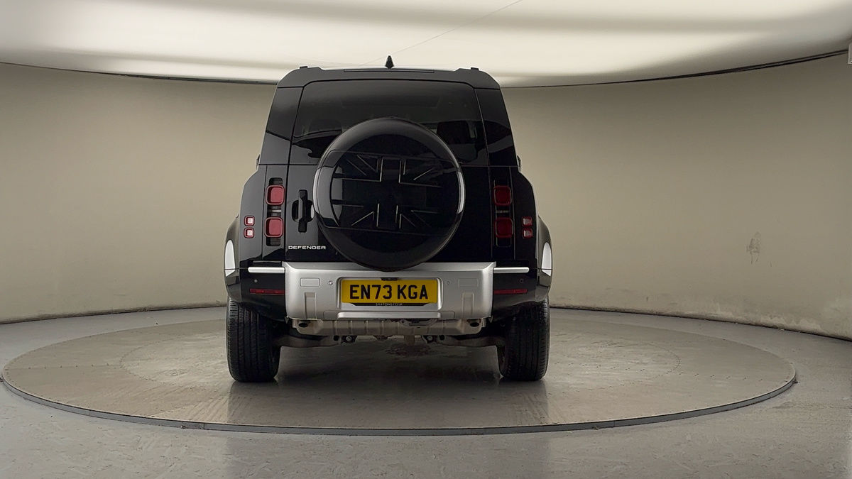 Land Rover Defender 110 Image 4