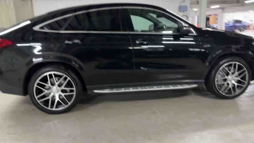 More views of Mercedes-Benz GLE