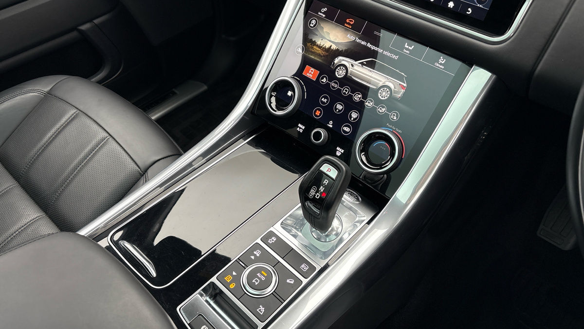 Land Rover Range Rover Sport Image 18