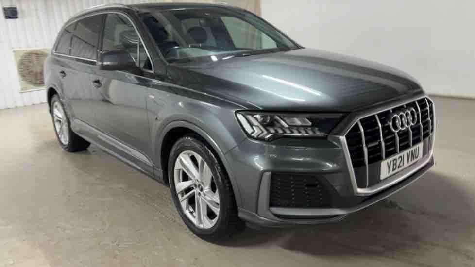 More views of Audi Q7