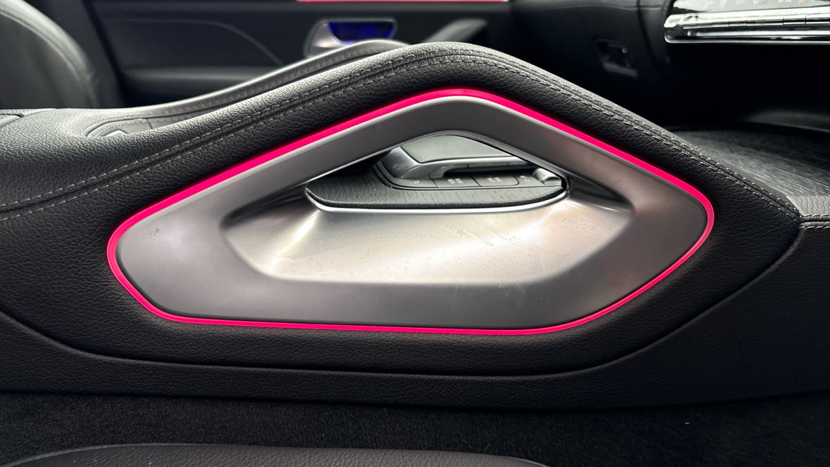 Mercedes-Benz GLE Image 25