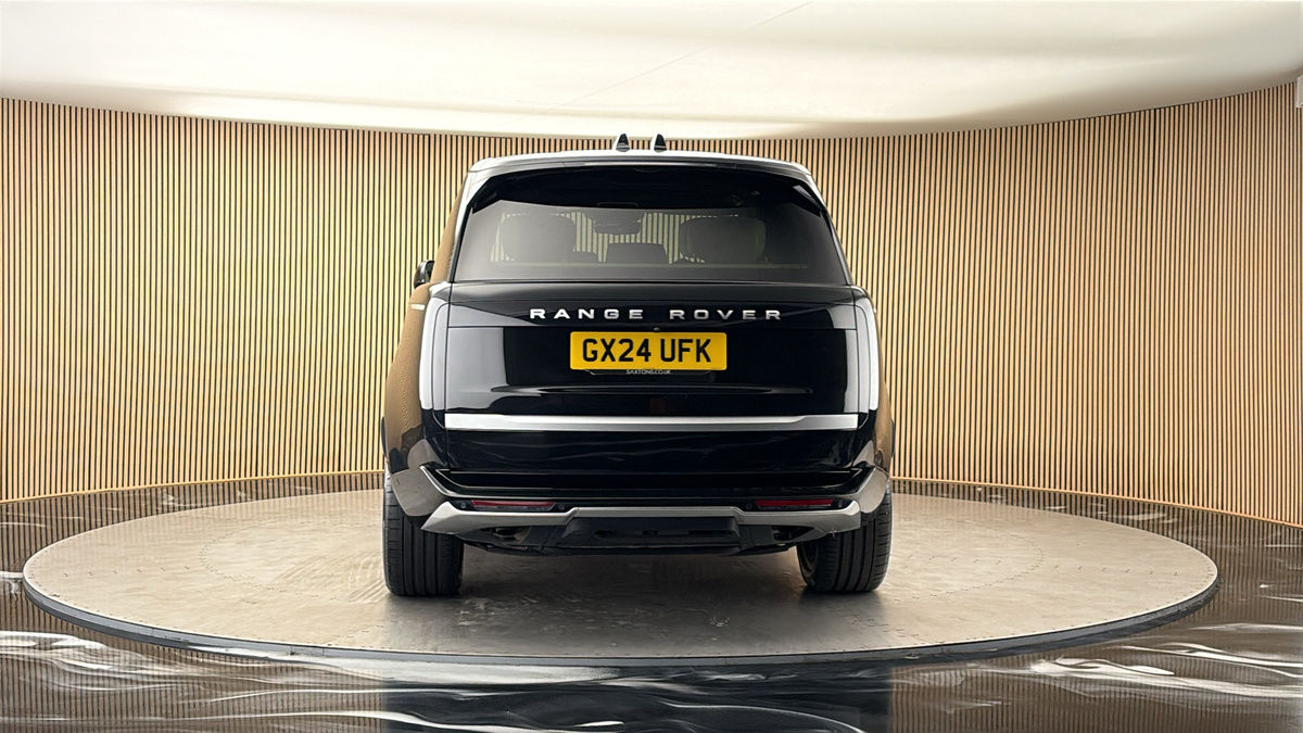 More views of Land Rover Range Rover