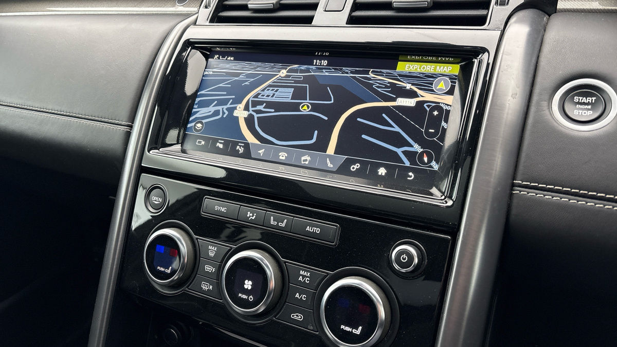 Land Rover Discovery Image 17