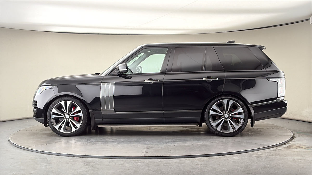 More views of Land Rover Range Rover