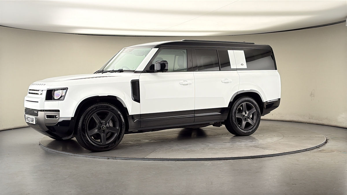 More views of Land Rover Defender 130