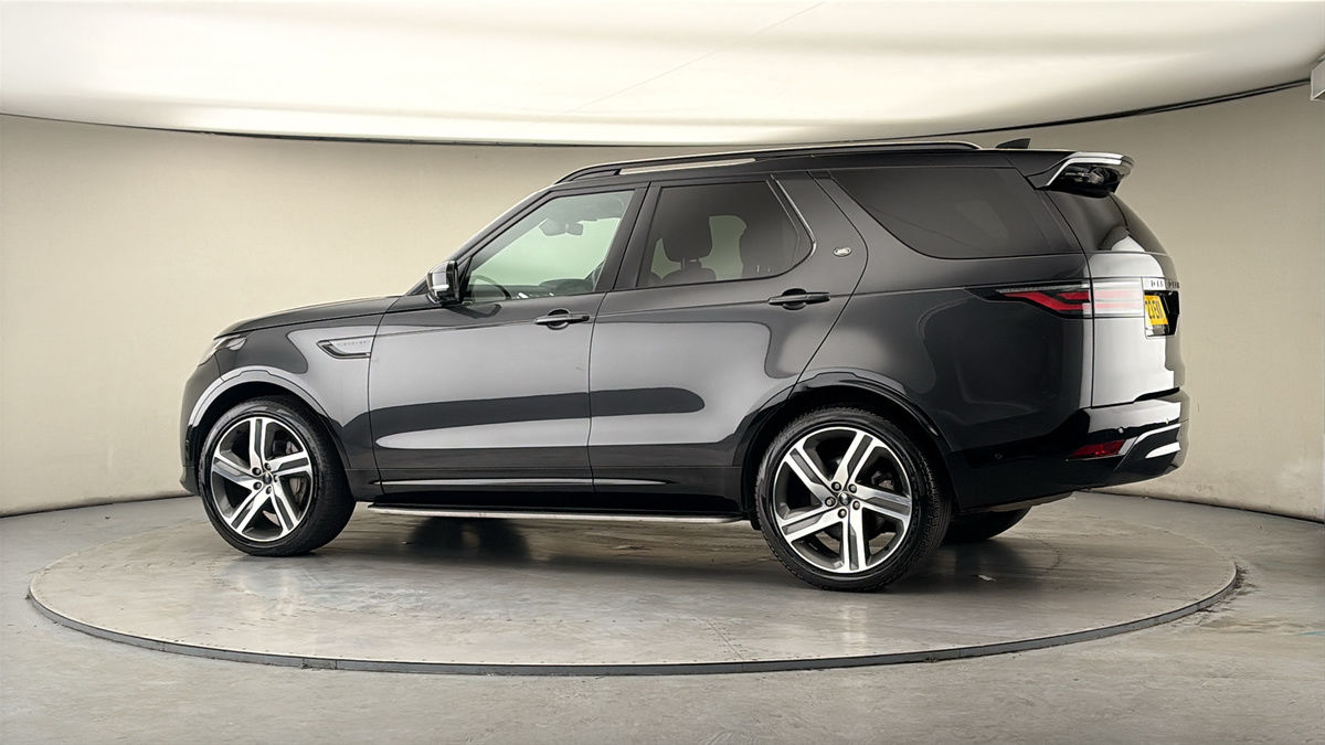 More views of Land Rover Discovery