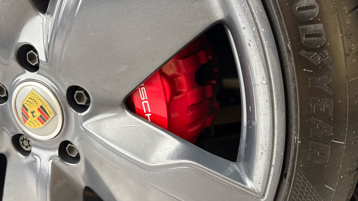 Porsche Taycan Image 32