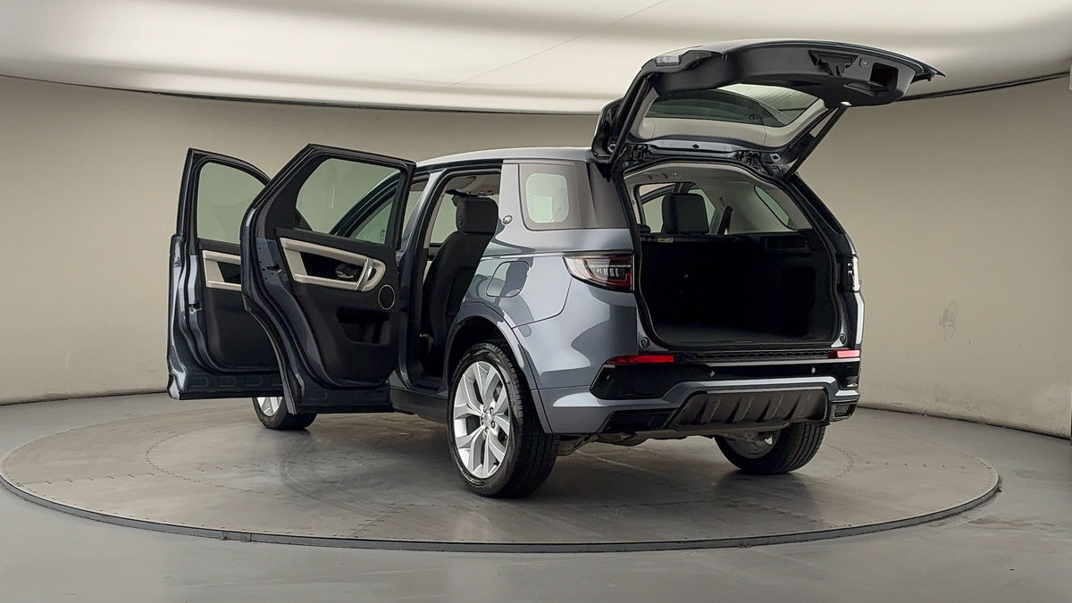 Land Rover Discovery Sport Image 23