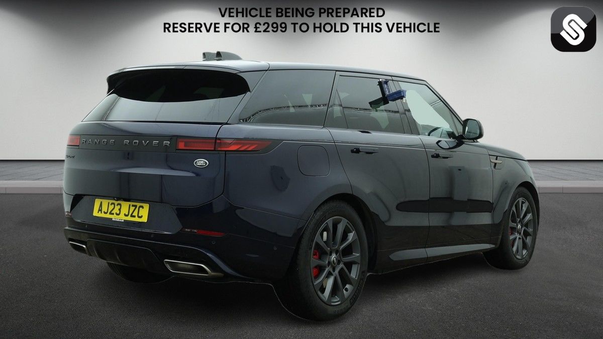 Land Rover Range Rover Sport Image 4