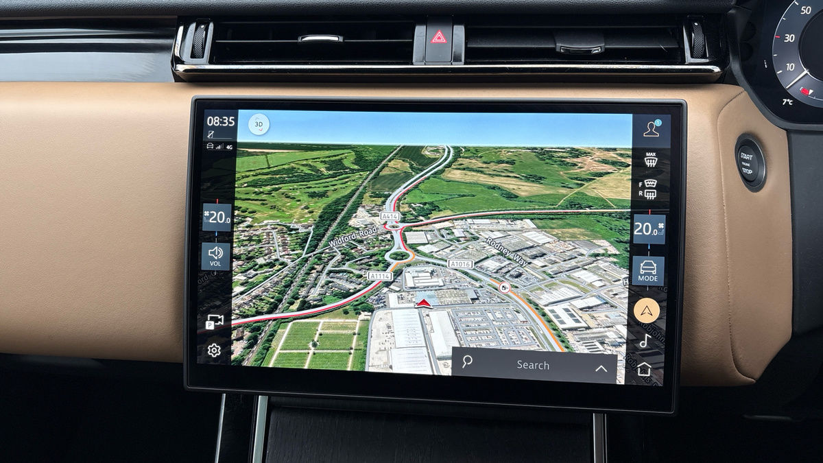 Land Rover Range Rover Velar Image 17